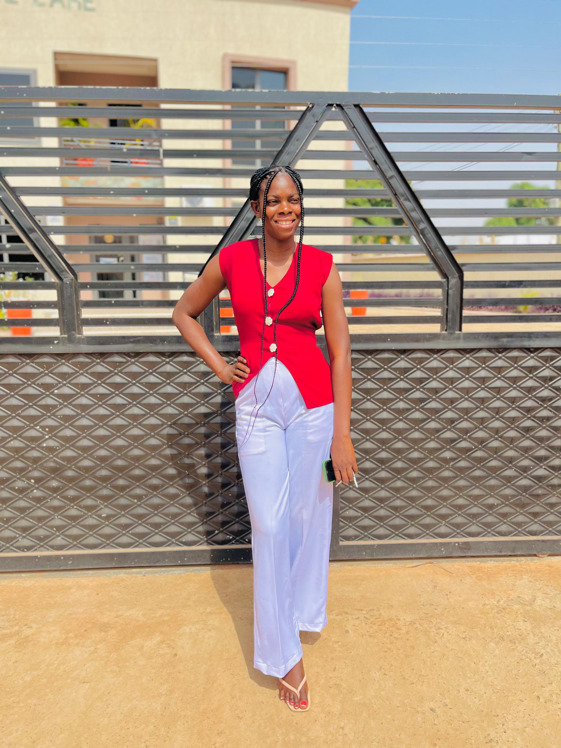 Ruth Ayomtera 